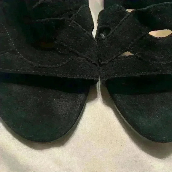 Via Spiga Black Suede Ankle Strap Sandal Heels Open Toe Size 9M Cutout Shoes - Picture 15 of 15